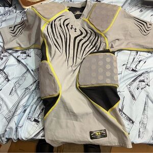 Under Armour MPZ 5-pad Compression Football Shirt